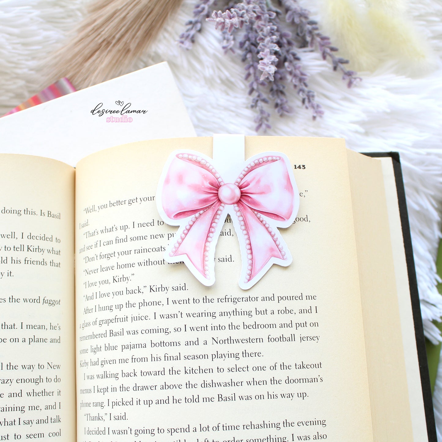 Elegant Bow Magnetic Bookmark