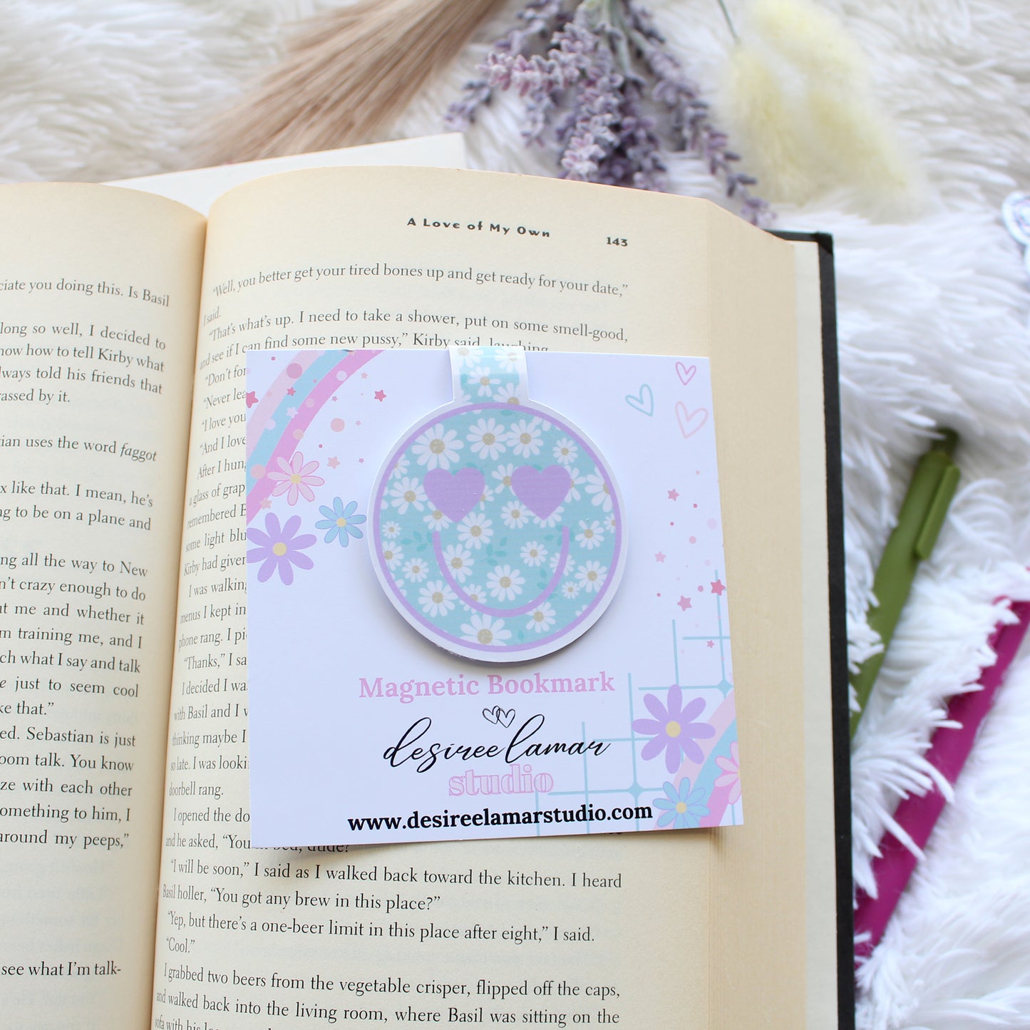 Blue Daisy Smiley Magnetic Bookmark