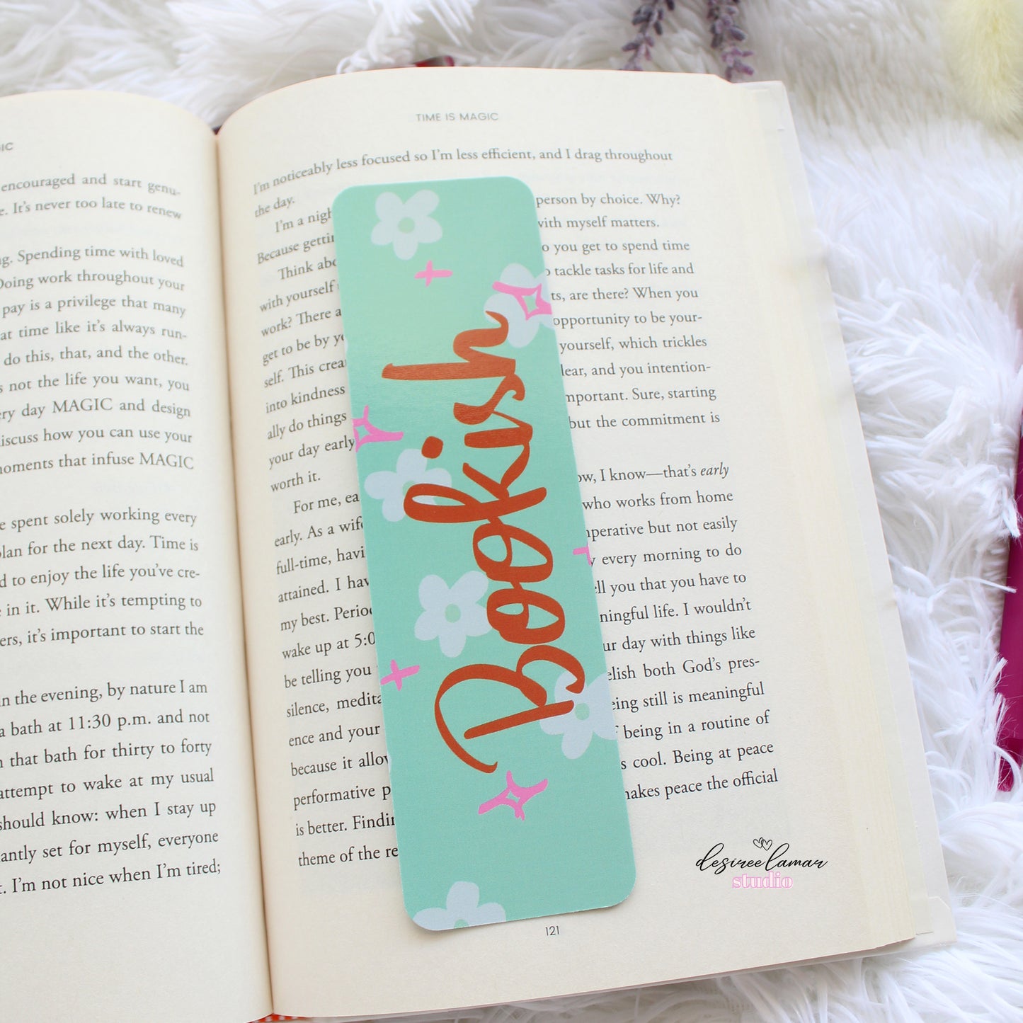 Bookish Blue Daisy Bookmark