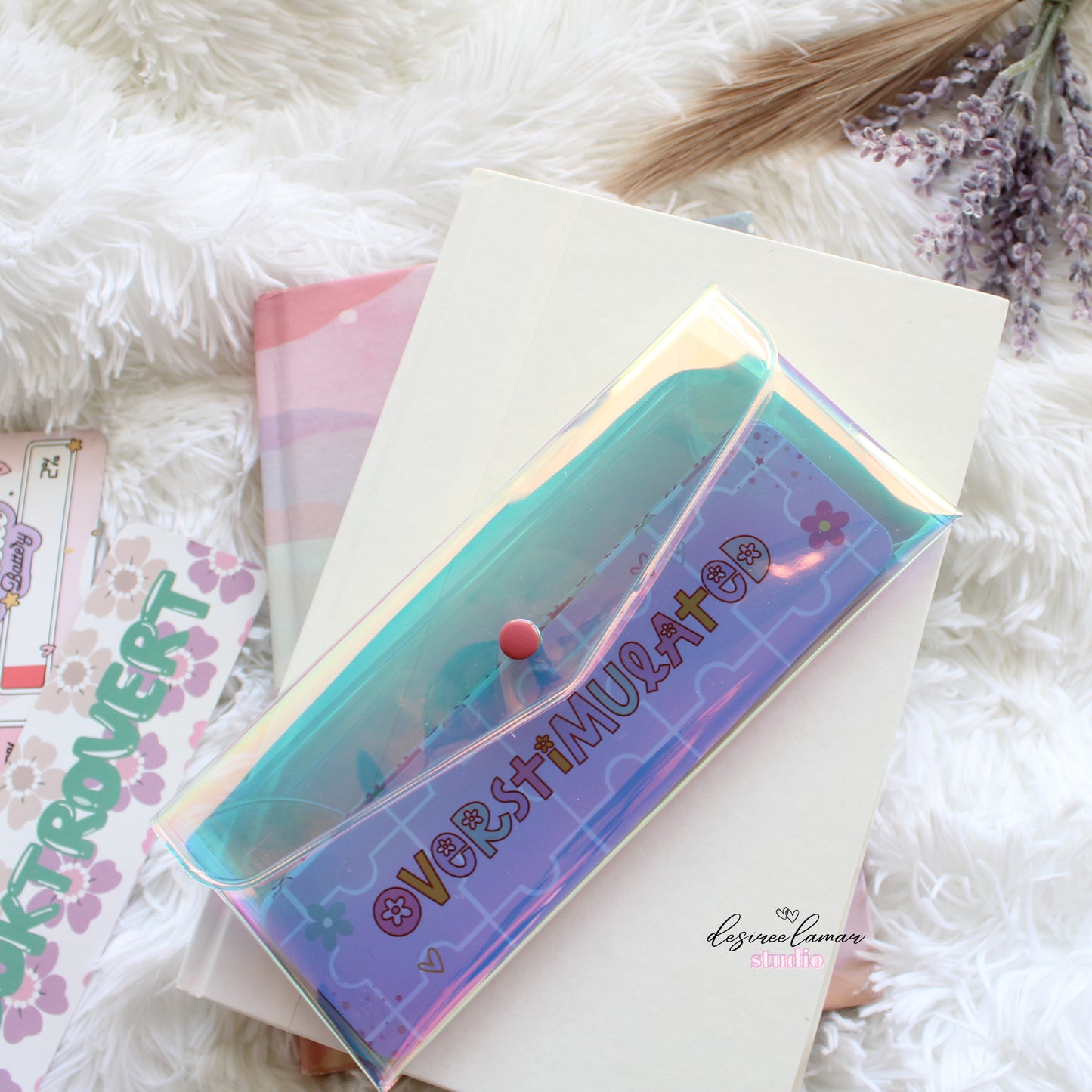 Bookmark Keeper – Holographic Snap Pouch
