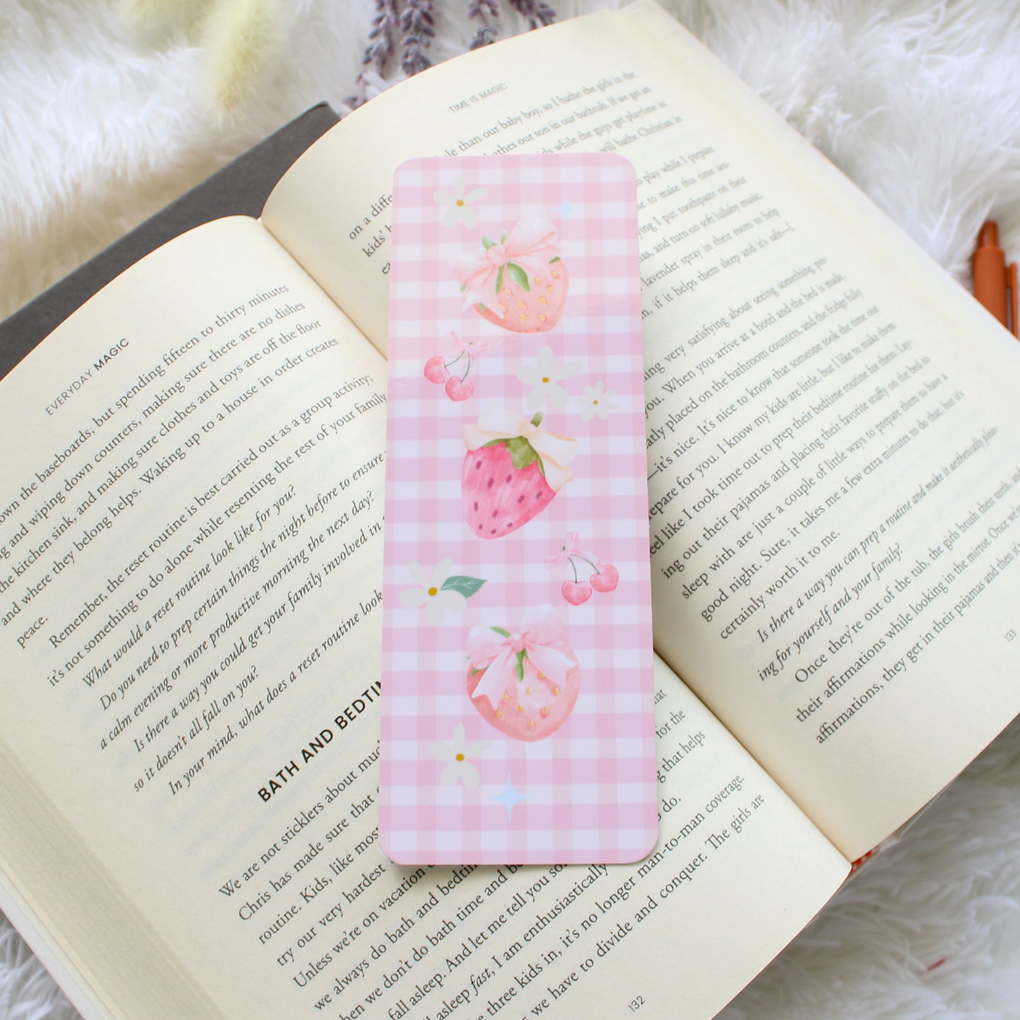 Strawberry Bookmark, Wide